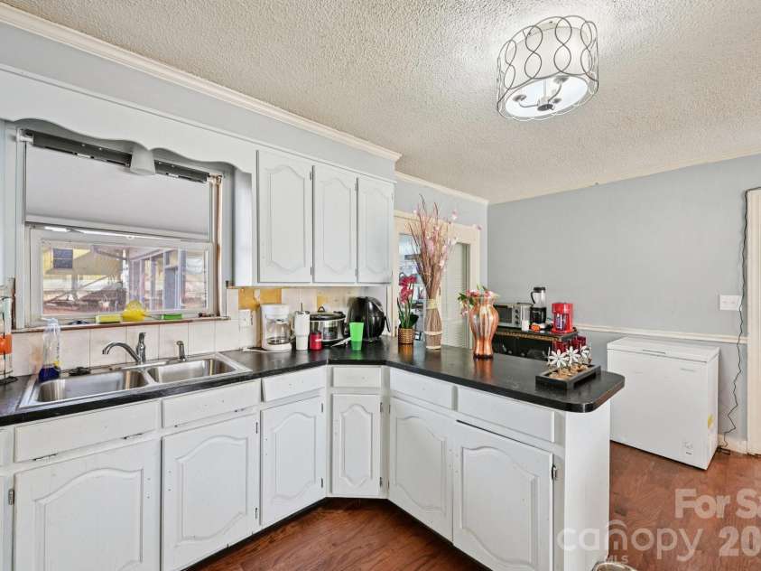 5075 Lewis Road, Gastonia, NC 28052.  MLS# CAR4347750, YatesRealty ID 12043. 