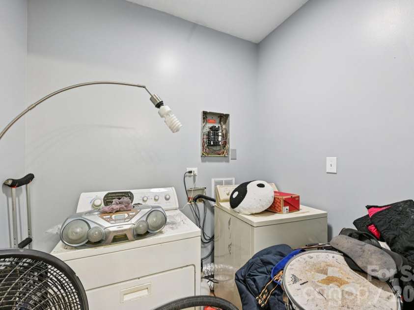 5075 Lewis Road, Gastonia, NC 28052.  MLS# CAR4347750, YatesRealty ID 12043. 