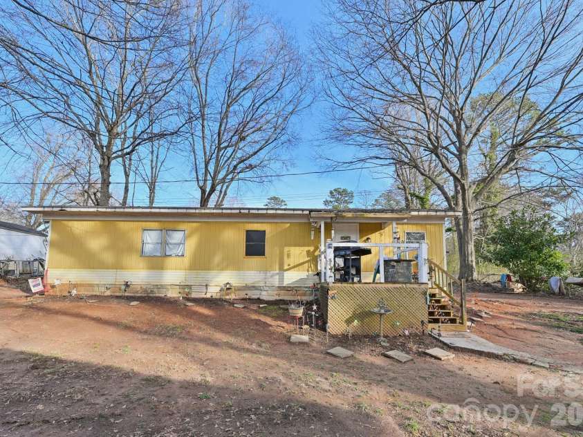 5075 Lewis Road, Gastonia, NC 28052.  MLS# CAR4347750, YatesRealty ID 12043. Second dwelling 