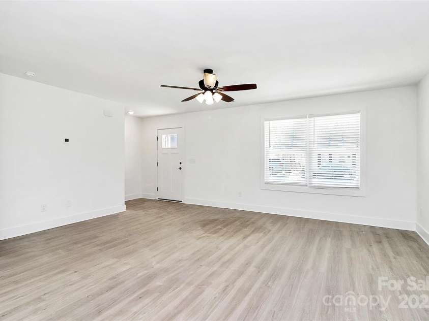 624 Kerr Street, Salisbury, NC 28144.  MLS# CAR4251414, YatesRealty ID 12043. 