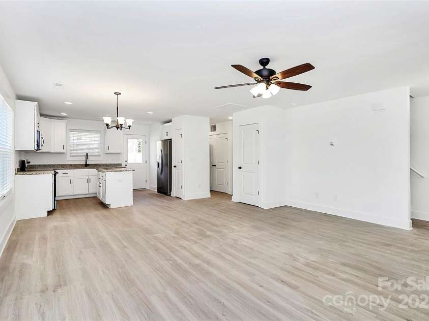 624 Kerr Street, Salisbury, NC 28144.  MLS# CAR4251414, YatesRealty ID 12043. 