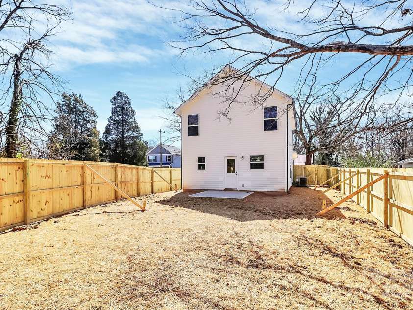 624 Kerr Street, Salisbury, NC 28144.  MLS# CAR4251414, YatesRealty ID 12043. 