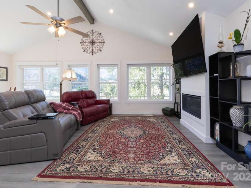 2888 Beaverdam Road, Canton, NC 28716.  MLS# CAR4328967, YatesRealty ID 12045. 