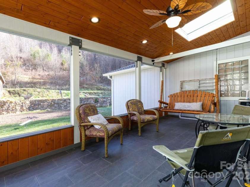 2888 Beaverdam Road, Canton, NC 28716.  MLS# CAR4328967, YatesRealty ID 12045. 