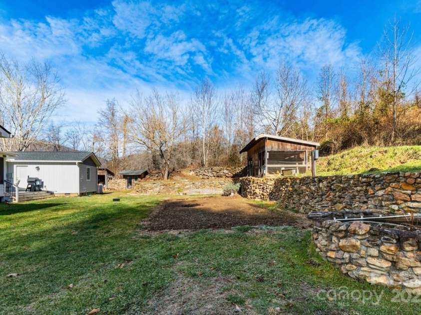 2888 Beaverdam Road, Canton, NC 28716.  MLS# CAR4328967, YatesRealty ID 12045. 