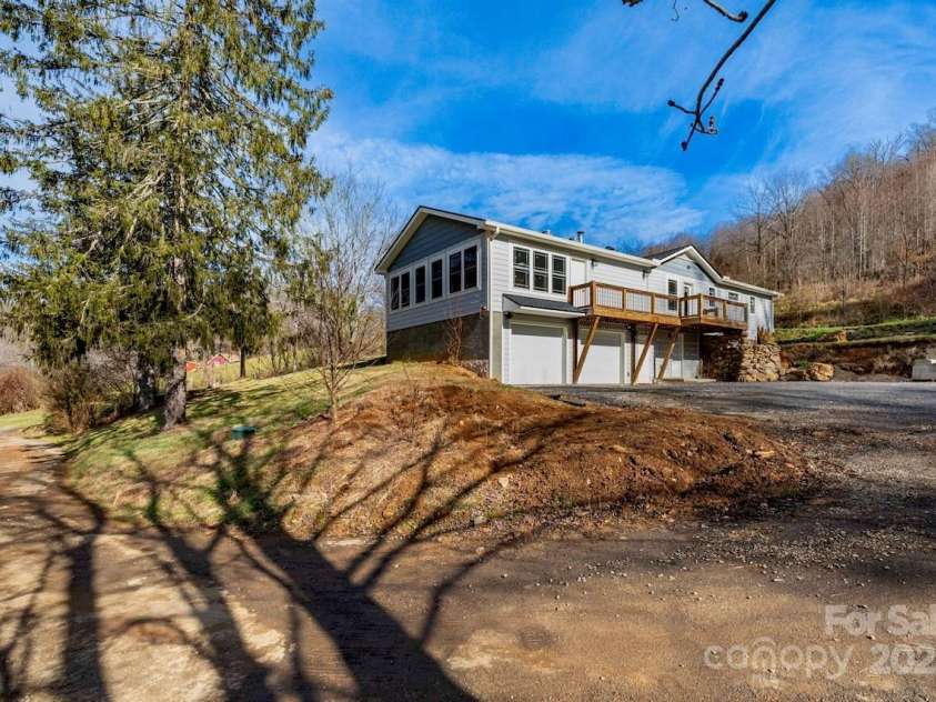 2888 Beaverdam Road, Canton, NC 28716.  MLS# CAR4328967, YatesRealty ID 12045. 