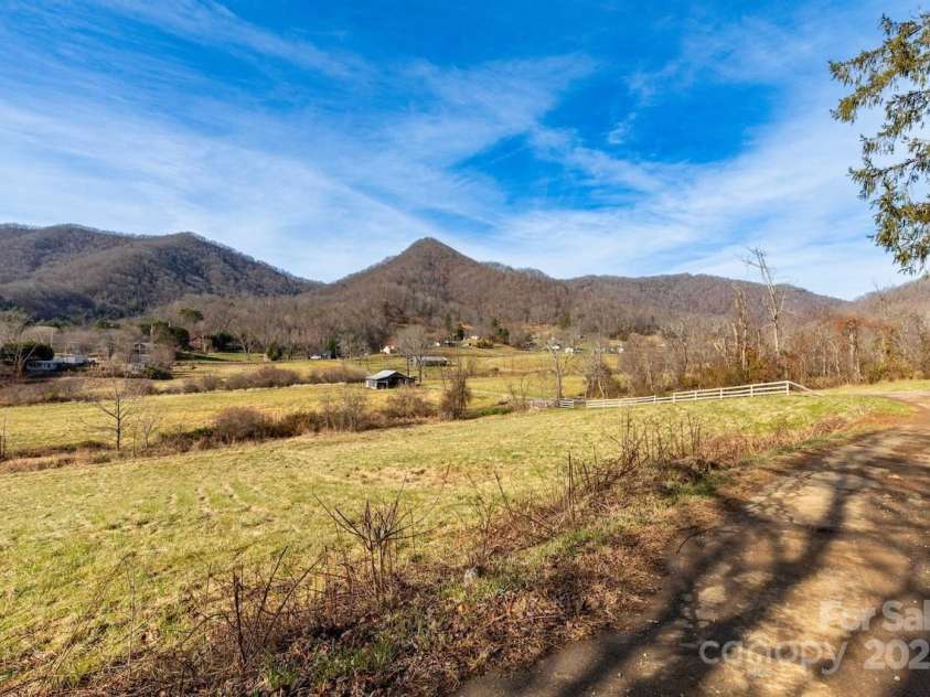 2888 Beaverdam Road, Canton, NC 28716.  MLS# CAR4328967, YatesRealty ID 12045. 