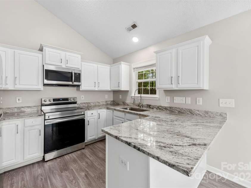 1162 Allison Bluff Trail, Rock Hill, SC 29732.  MLS# CAR4300016, YatesRealty ID 12046. 