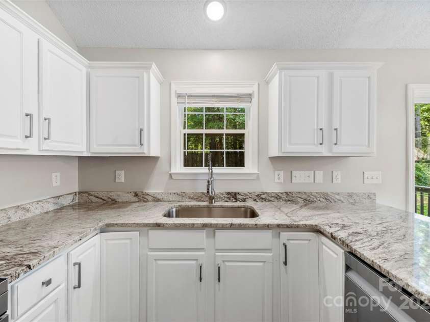 1162 Allison Bluff Trail, Rock Hill, SC 29732.  MLS# CAR4300016, YatesRealty ID 12046. 
