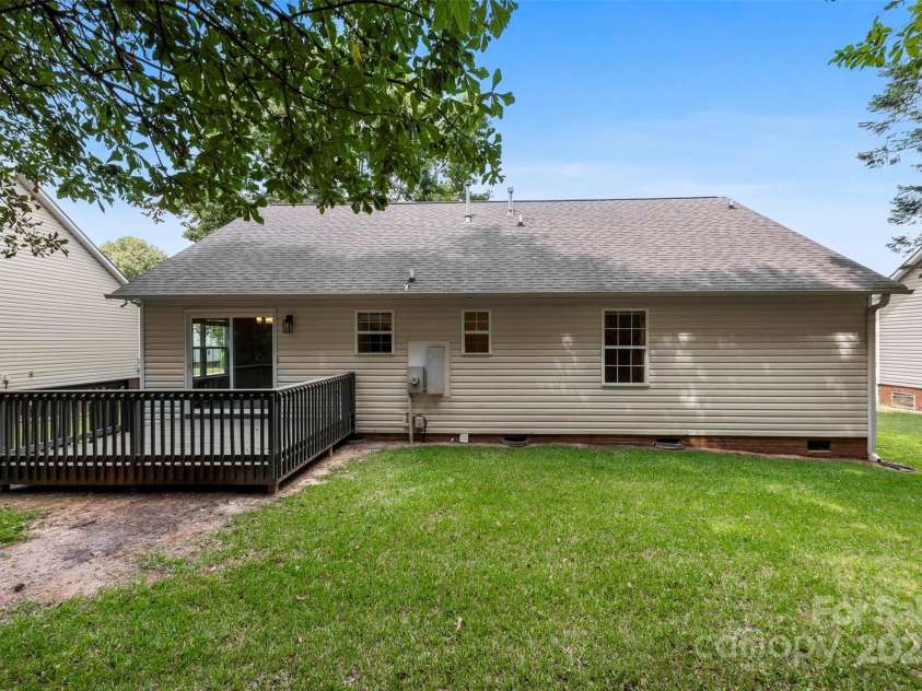 1162 Allison Bluff Trail, Rock Hill, SC 29732.  MLS# CAR4300016, YatesRealty ID 12046. 