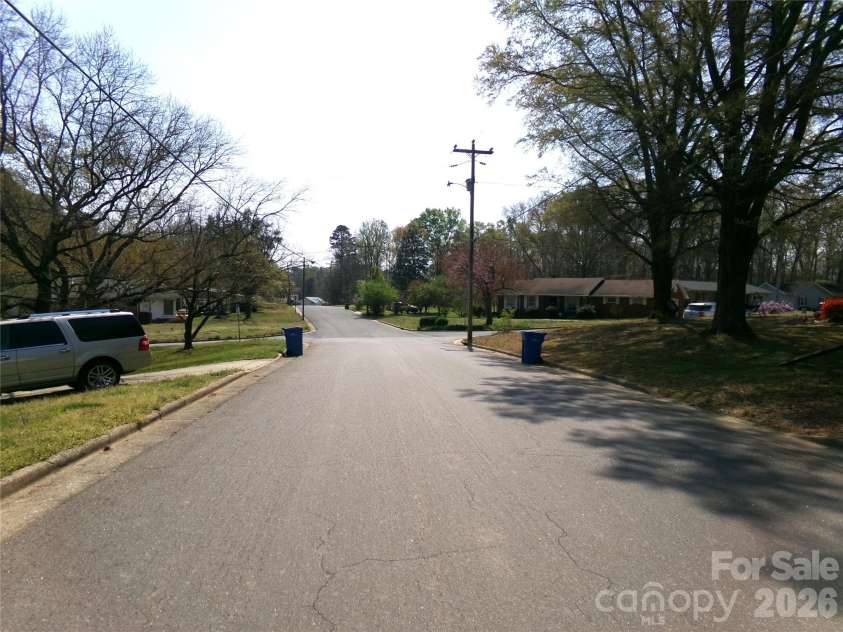 1317 Ross Drive, Albemarle, NC 28001.  MLS# CAR4362624, YatesRealty ID 12047. 