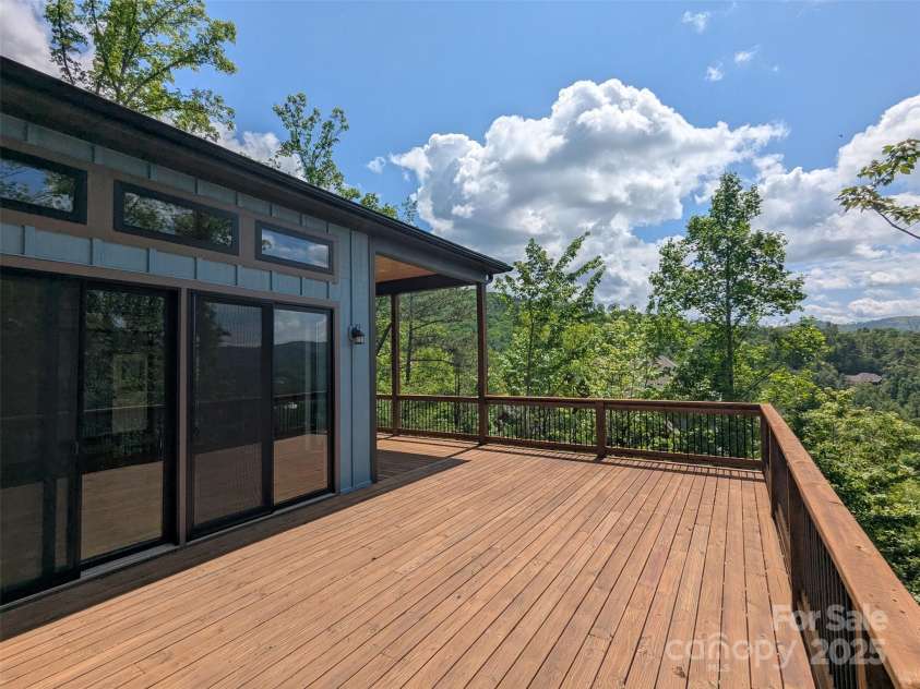 81 Camsyn Drive, Weaverville, NC 28787.  MLS# CAR4199630, YatesRealty ID 12048. 