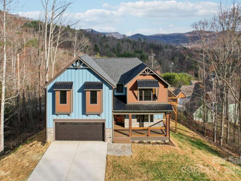 81 Camsyn Drive, Weaverville, NC 28787.  MLS# CAR4199630, YatesRealty ID 12048. 