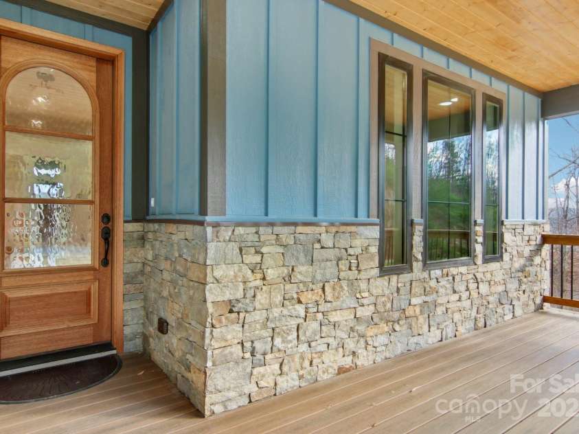 81 Camsyn Drive, Weaverville, NC 28787.  MLS# CAR4199630, YatesRealty ID 12048. 