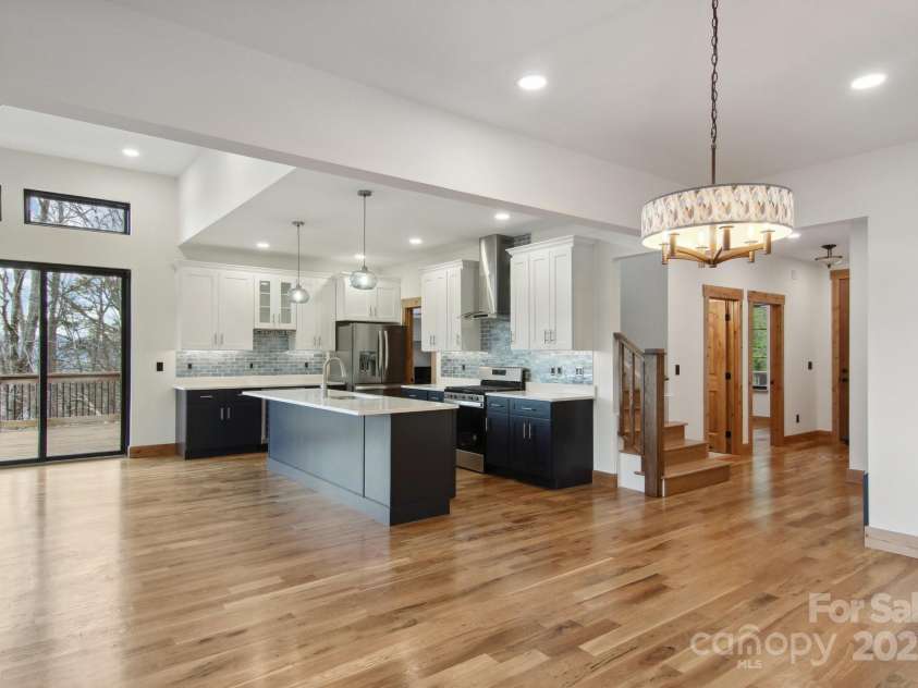 81 Camsyn Drive, Weaverville, NC 28787.  MLS# CAR4199630, YatesRealty ID 12048. 