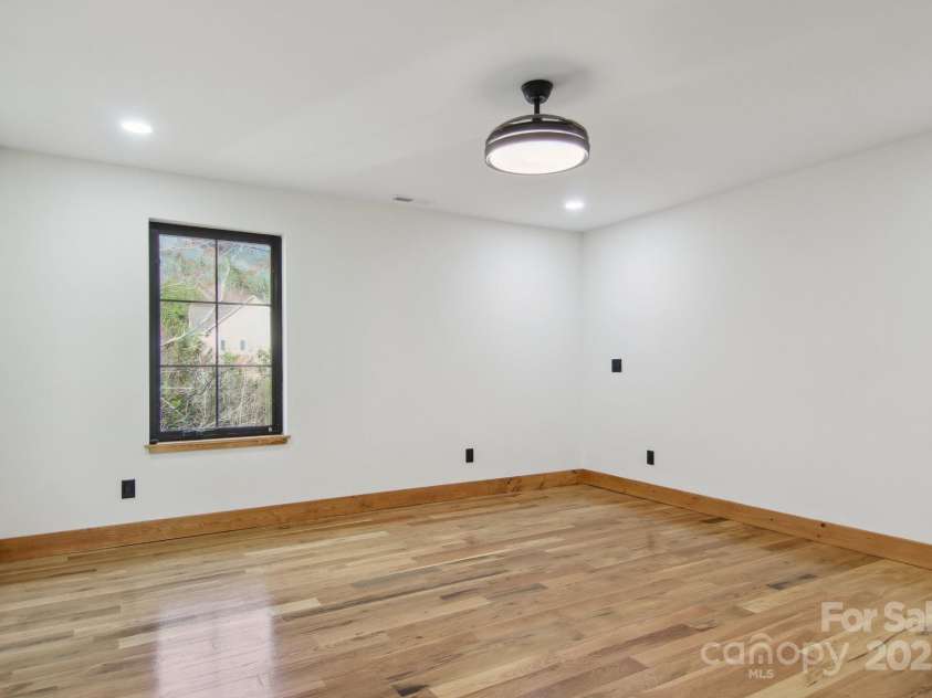 81 Camsyn Drive, Weaverville, NC 28787.  MLS# CAR4199630, YatesRealty ID 12048. 