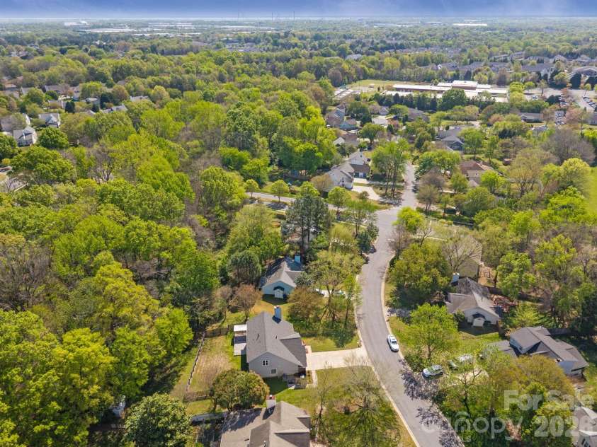 13914 Loch Loyal Drive, Charlotte, NC 28273.  MLS# CAR4363842, YatesRealty ID 12049. 