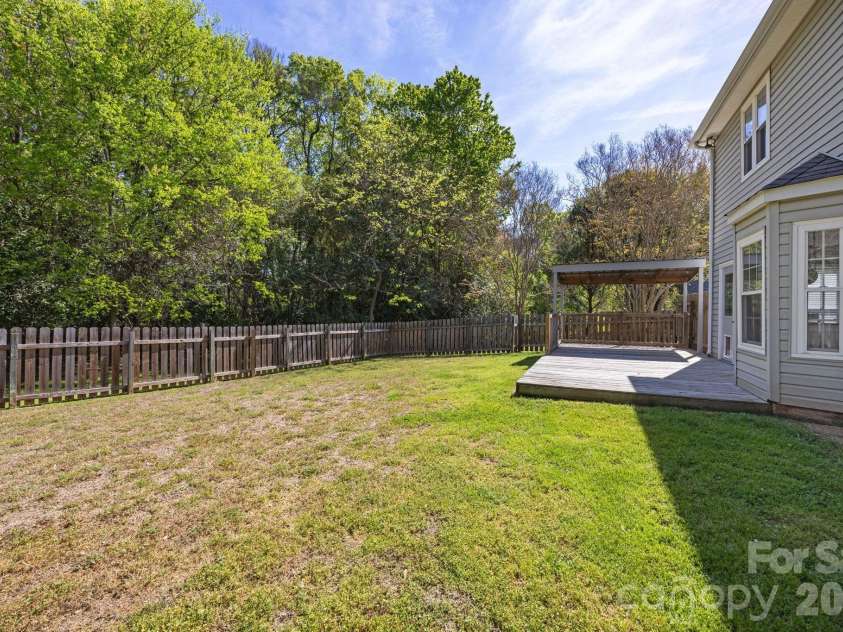 13914 Loch Loyal Drive, Charlotte, NC 28273.  MLS# CAR4363842, YatesRealty ID 12049. 