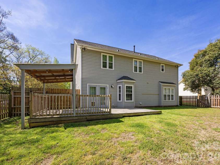 13914 Loch Loyal Drive, Charlotte, NC 28273.  MLS# CAR4363842, YatesRealty ID 12049. 