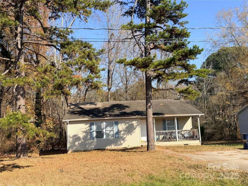 2622 Old Wilkesboro Road, Salisbury, NC 28144.  MLS# CAR4322892, YatesRealty ID 1205. 