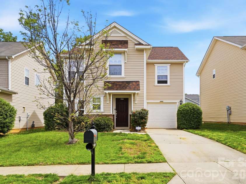 4404 Kiddle Lane, Monroe, NC 28110.  MLS# CAR4367451, YatesRealty ID 12050. 