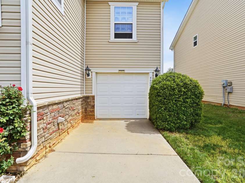 4404 Kiddle Lane, Monroe, NC 28110.  MLS# CAR4367451, YatesRealty ID 12050. 