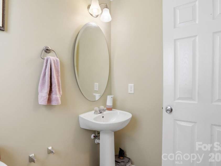 4404 Kiddle Lane, Monroe, NC 28110.  MLS# CAR4367451, YatesRealty ID 12050. 