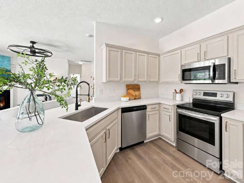 232 Wrayhill Drive, Charlotte, NC 28262.  MLS# CAR4416481, YatesRealty ID 12051. 