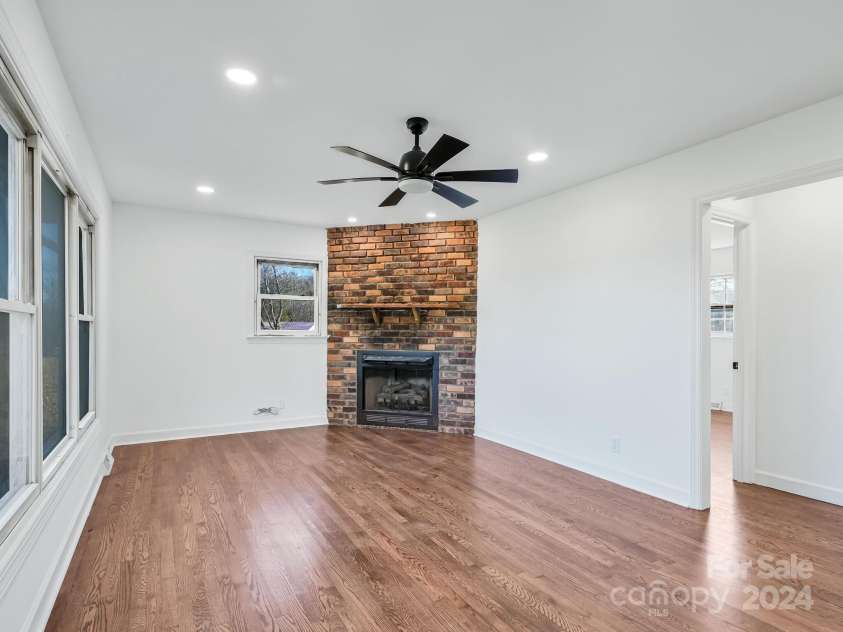 454 Mount Pleasant Road, Marion, NC 28752.  MLS# CAR4204255, YatesRealty ID 12051. 