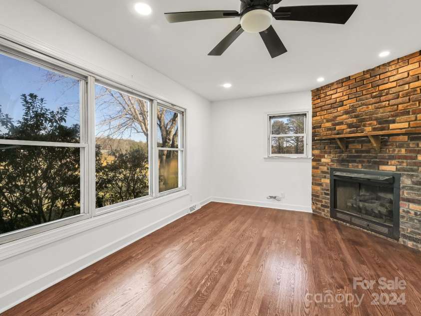 454 Mount Pleasant Road, Marion, NC 28752.  MLS# CAR4204255, YatesRealty ID 12051. 