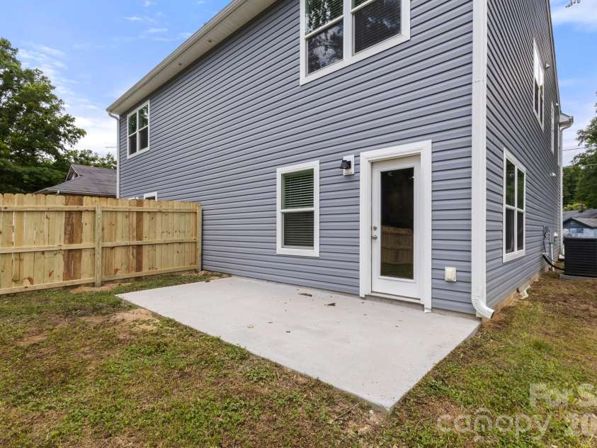 112 Angle Street, Cherryville, NC 28021.  MLS# CAR4355148, YatesRealty ID 12052. Unit B