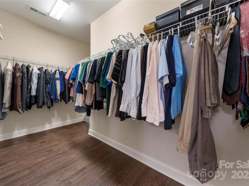 7909 Parknoll Drive, Huntersville, NC 28078.  MLS# CAR4235684, YatesRealty ID 12052. 