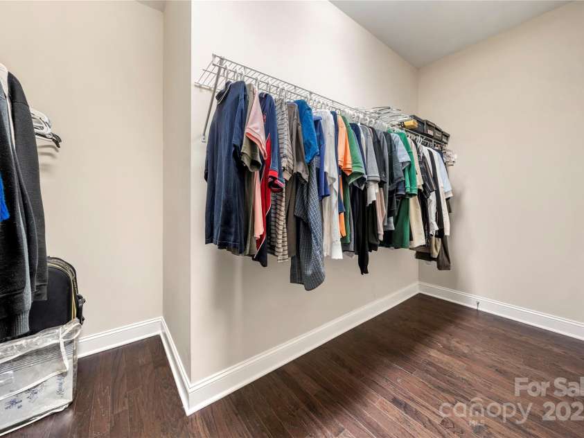 7909 Parknoll Drive, Huntersville, NC 28078.  MLS# CAR4235684, YatesRealty ID 12052. 