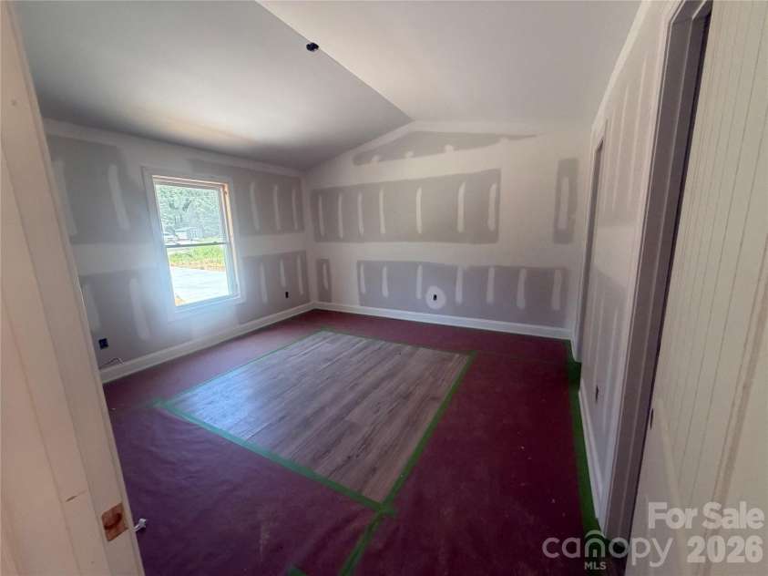 2019 Pineview Drive, Shelby, NC 28150.  MLS# CAR4337865, YatesRealty ID 12053. 