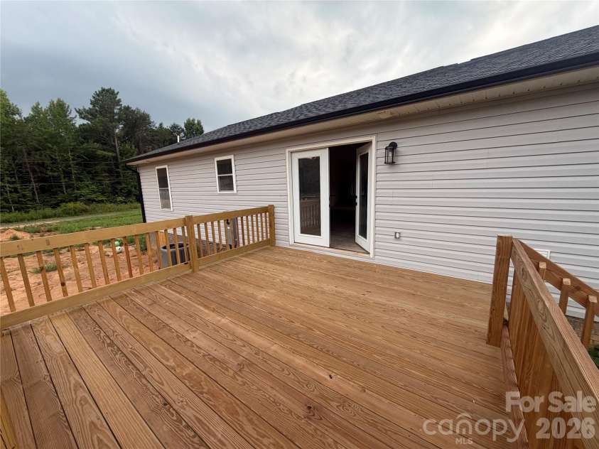 2019 Pineview Drive, Shelby, NC 28150.  MLS# CAR4337865, YatesRealty ID 12053. 