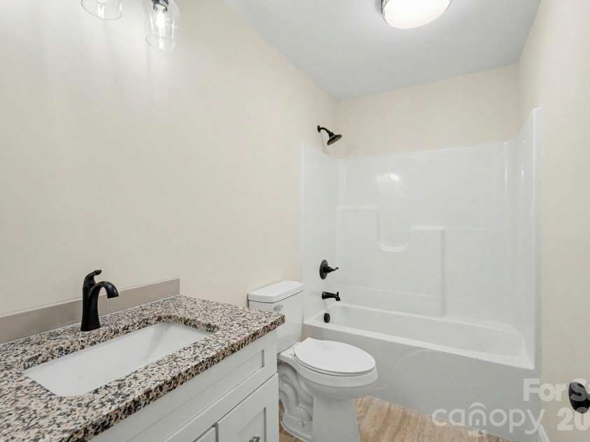 2019 Pineview Drive, Shelby, NC 28150.  MLS# CAR4337865, YatesRealty ID 12053. 