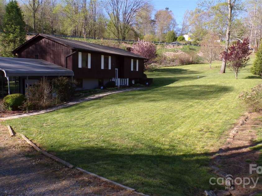 186 Brookshire Road, Leicester, NC 28748.  MLS# CAR4250183, YatesRealty ID 12054. 
