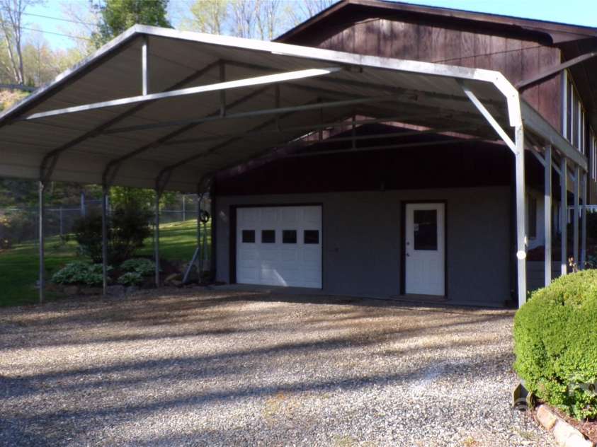 186 Brookshire Road, Leicester, NC 28748.  MLS# CAR4250183, YatesRealty ID 12054. 
