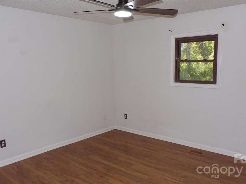 186 Brookshire Road, Leicester, NC 28748.  MLS# CAR4250183, YatesRealty ID 12054. 