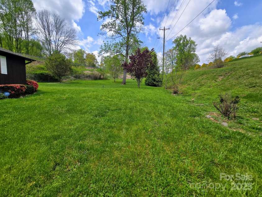 186 Brookshire Road, Leicester, NC 28748.  MLS# CAR4250183, YatesRealty ID 12054. 