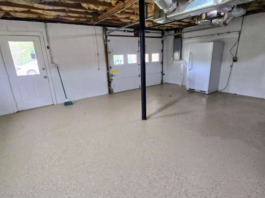 186 Brookshire Road, Leicester, NC 28748.  MLS# CAR4250183, YatesRealty ID 12054. 