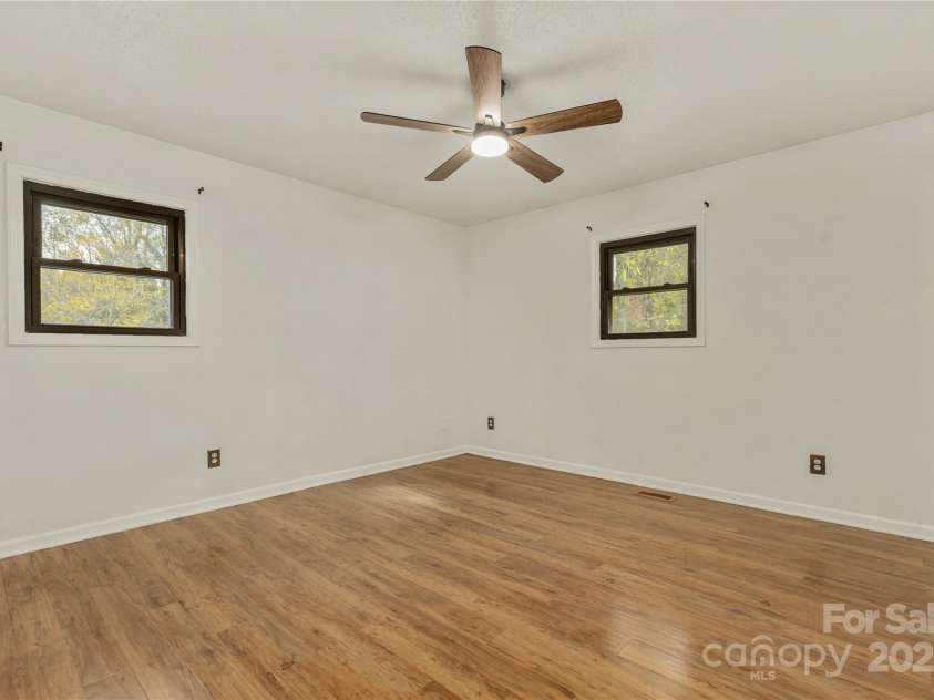 186 Brookshire Road, Leicester, NC 28748.  MLS# CAR4317548, YatesRealty ID 12054. 