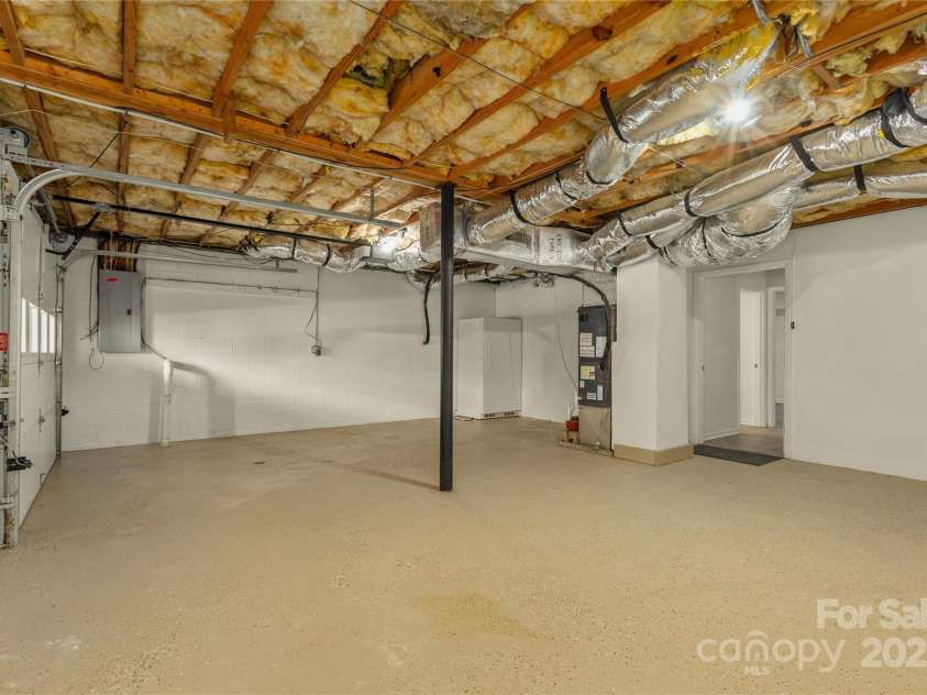 186 Brookshire Road, Leicester, NC 28748.  MLS# CAR4317548, YatesRealty ID 12054. 