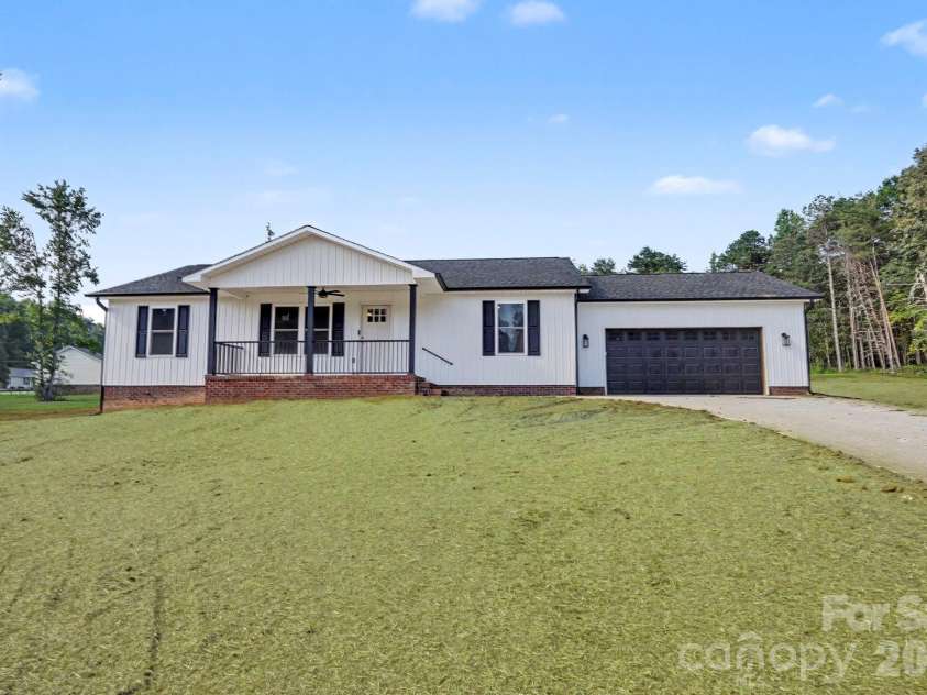 3620 Arrowhead Road, Shelby, NC 28150.  MLS# CAR4338097, YatesRealty ID 12054. 
