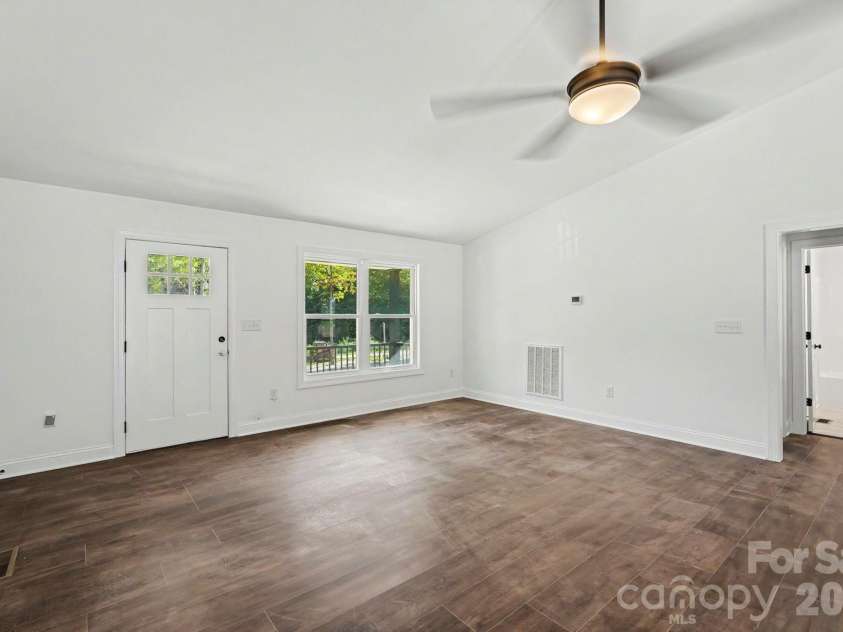 3620 Arrowhead Road, Shelby, NC 28150.  MLS# CAR4338097, YatesRealty ID 12054. 