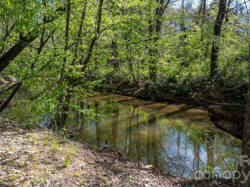 104 Buck Shoals Circle, Hudson, NC 28638.  MLS# CAR4368354, YatesRealty ID 12055. 