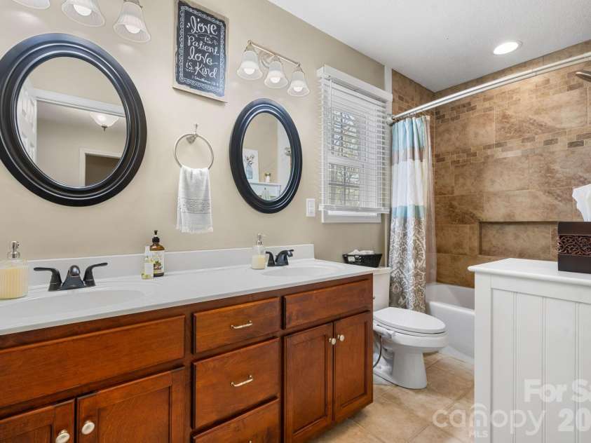 104 Buck Shoals Circle, Hudson, NC 28638.  MLS# CAR4368354, YatesRealty ID 12055. 