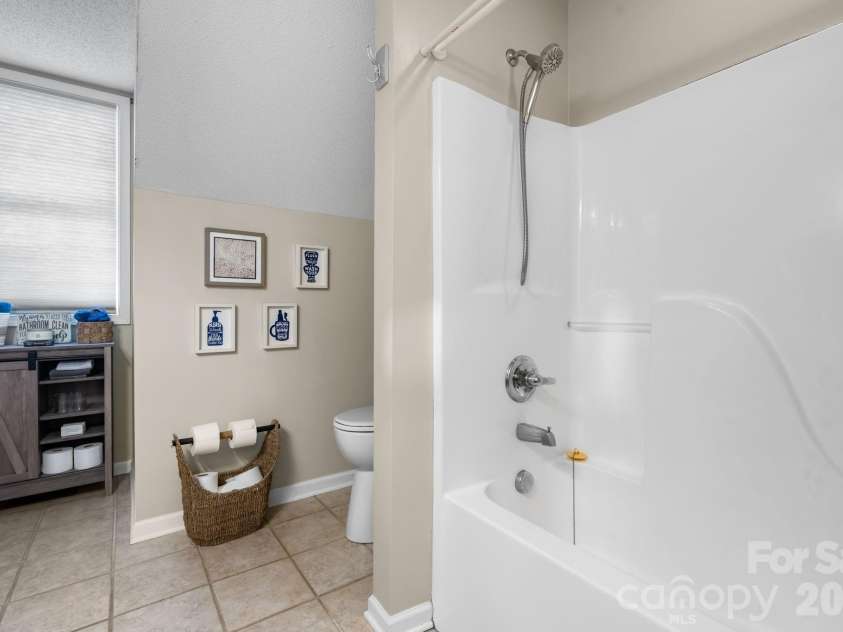 104 Buck Shoals Circle, Hudson, NC 28638.  MLS# CAR4368354, YatesRealty ID 12055. 