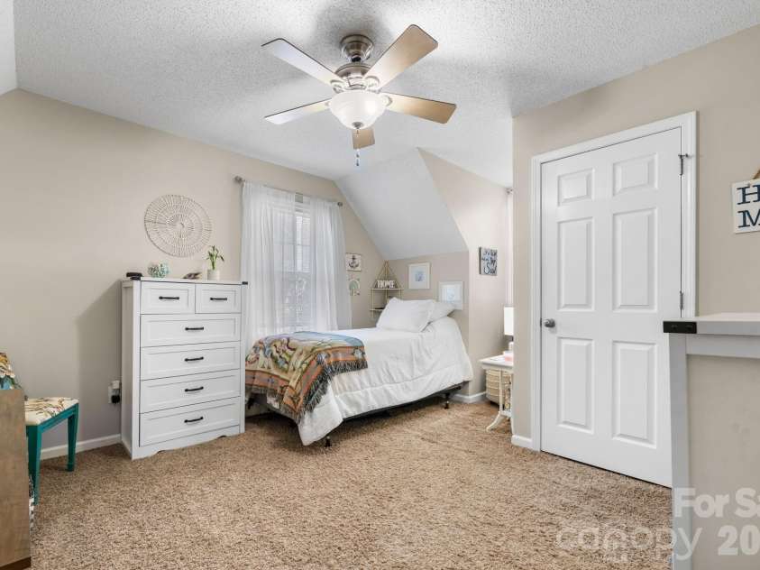 104 Buck Shoals Circle, Hudson, NC 28638.  MLS# CAR4368354, YatesRealty ID 12055. 