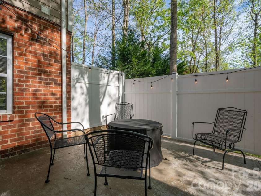104 Buck Shoals Circle, Hudson, NC 28638.  MLS# CAR4368354, YatesRealty ID 12055. 